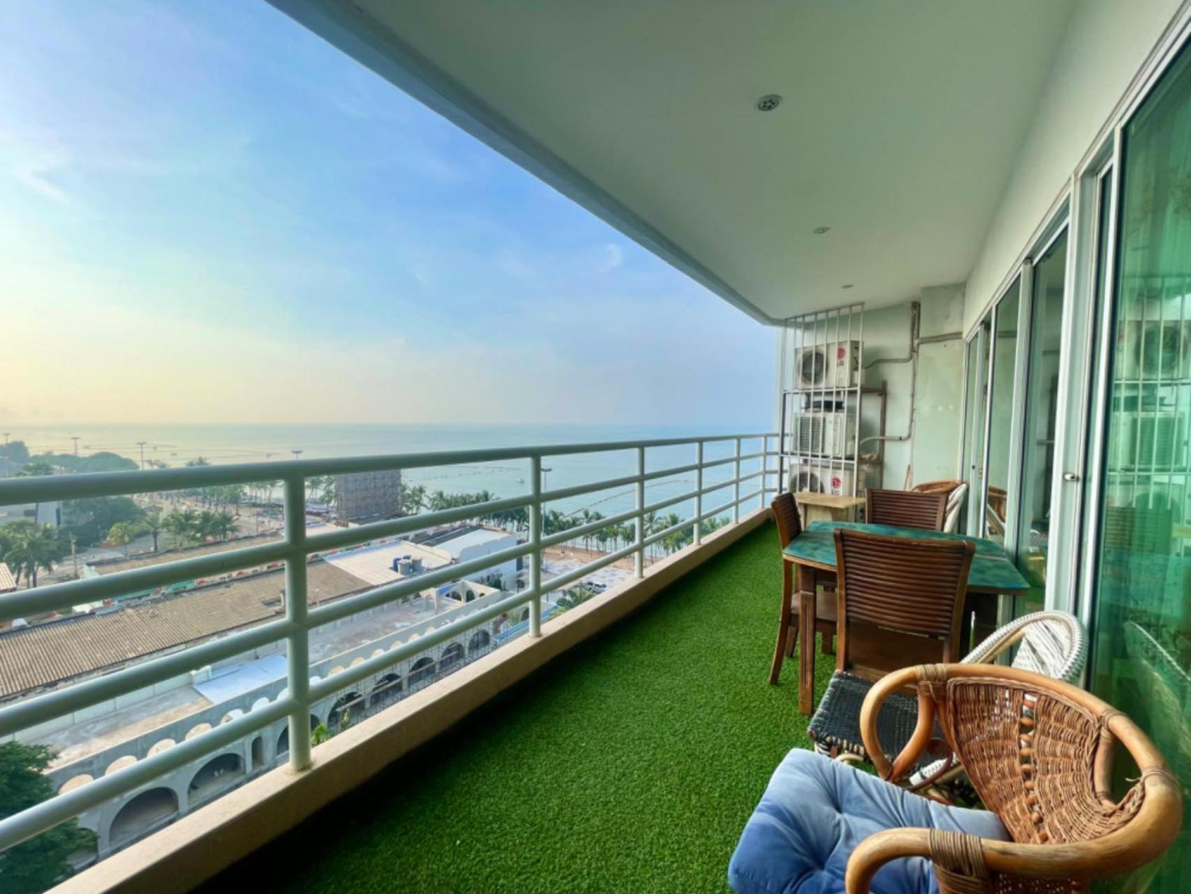 Beautiful Sea View Beach Front Condo Pattaya Zewnętrze zdjęcie