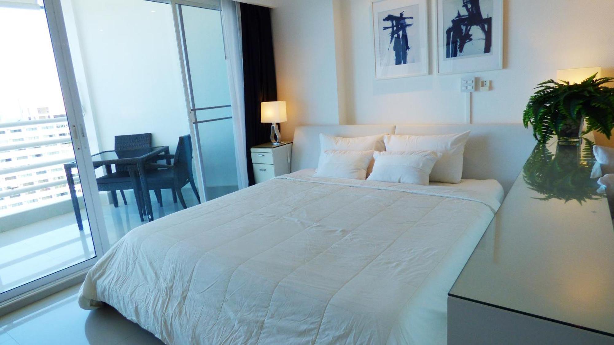 Beautiful Sea View Beach Front Condo Pattaya Zewnętrze zdjęcie