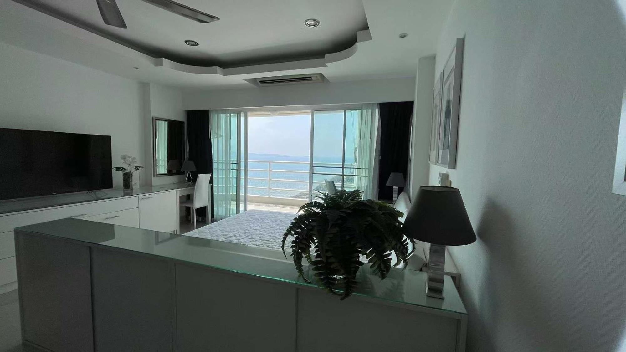 Beautiful Sea View Beach Front Condo Pattaya Zewnętrze zdjęcie